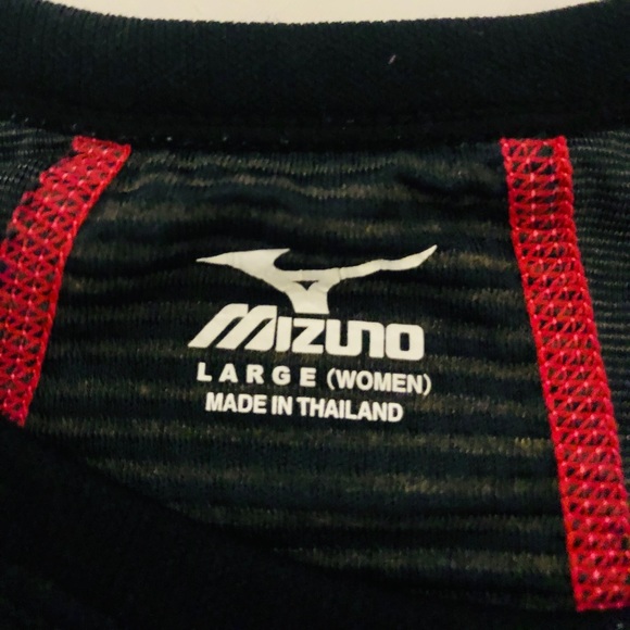 Mizuno Women’s Breath Thermal Long Sleeve Shirt - Picture 5 of 5